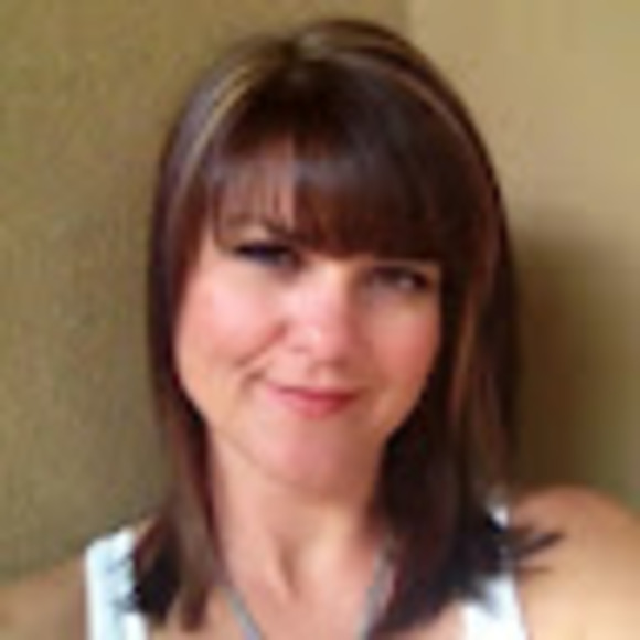 Meet your Posher, Amy - Picture 1 of 1